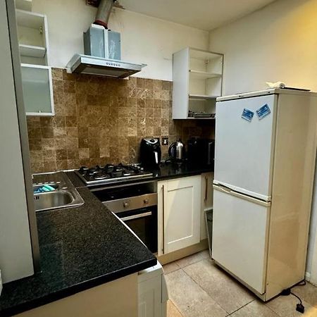 ווטפורד Eastbury Road Home מראה חיצוני תמונה