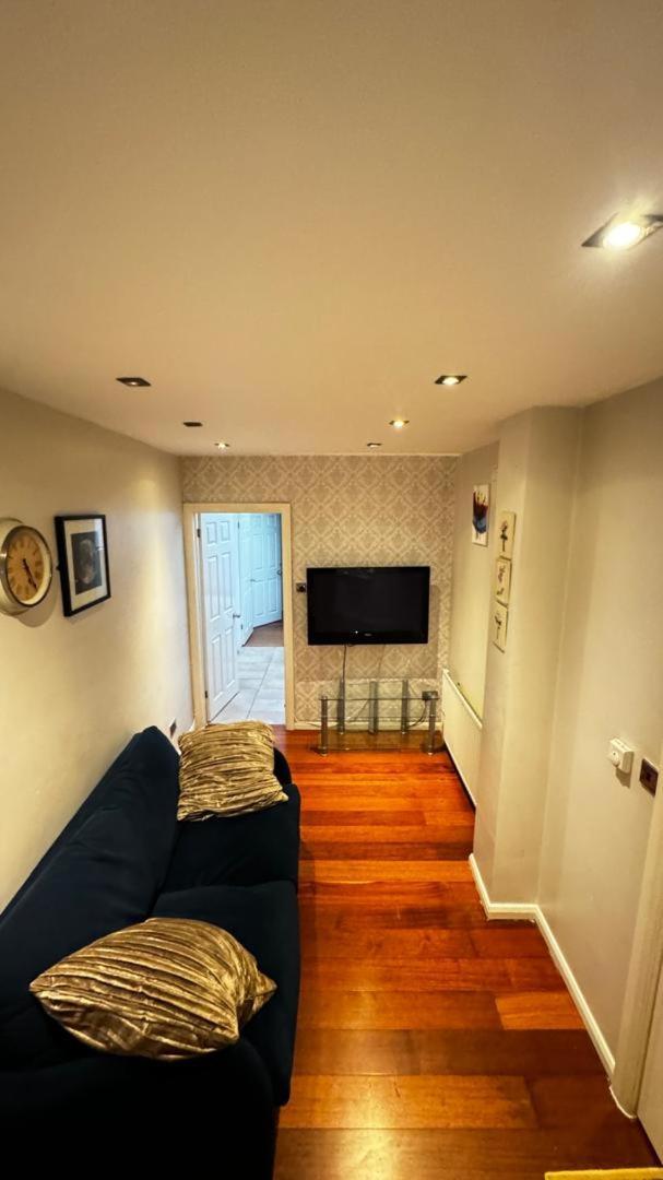ווטפורד Eastbury Road Home מראה חיצוני תמונה